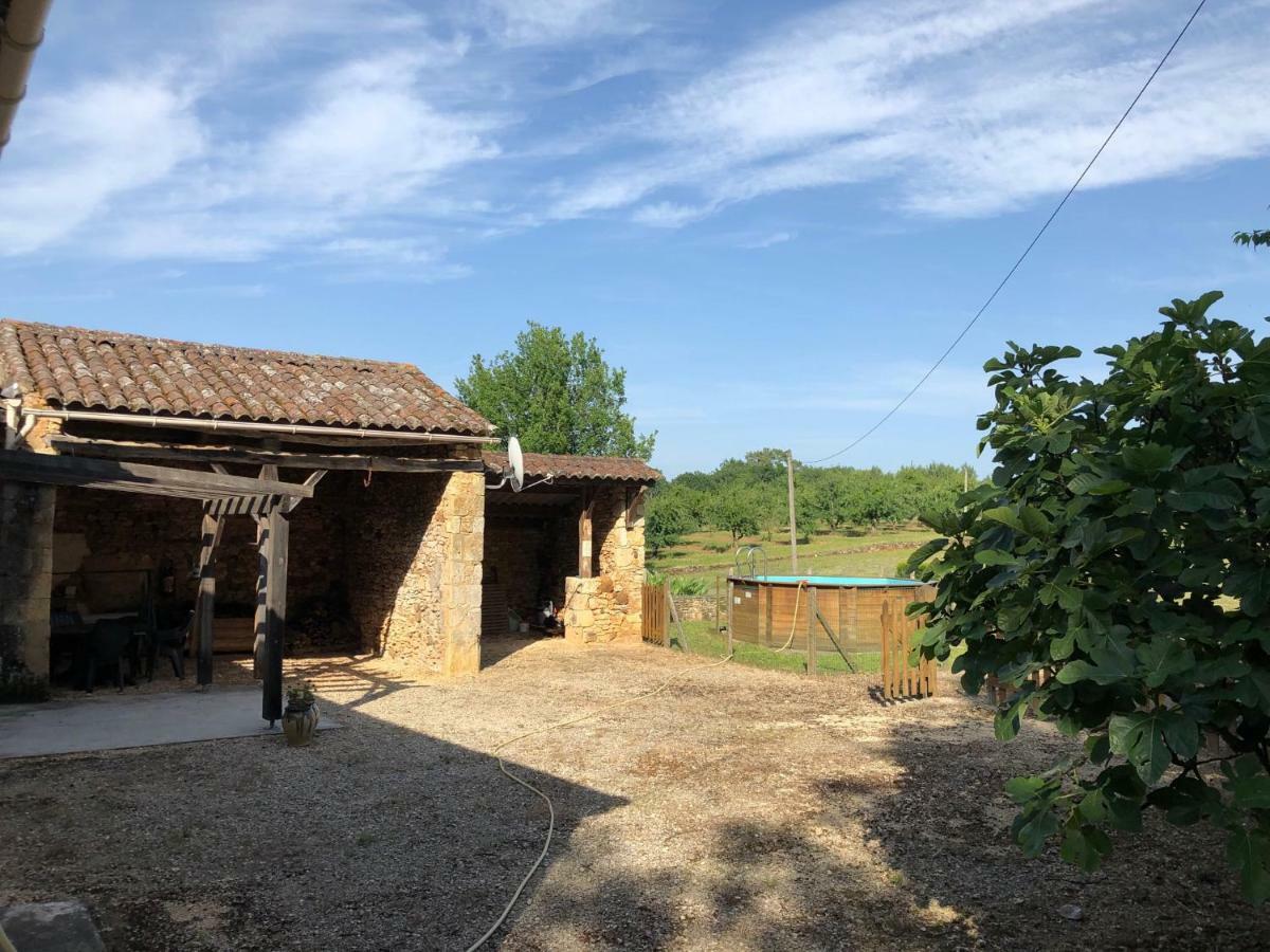 Gite De L Oustalneou Cuzorn Exterior foto